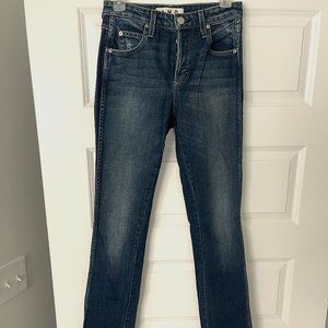 AMO Jeans